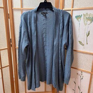 Evelyn Taylor Blue Cable knit Cardigan Sz L